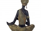 Figura decorativa africana de mujer Masai sentada