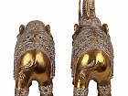 Juego de 2 elefantes hindúes decorativos de resina dorada