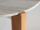 Mesa de centro redonda de madera y mármol