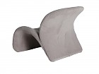 Sillón curvo sin patas tapizado
