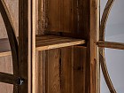 Vitrina colonial pino reciclado puertas detalles circulares