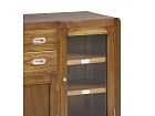 Bufet colonial con puertas de cristal y madera y 2 cajones