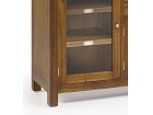 Bufet colonial con puertas de cristal y madera y 2 cajones