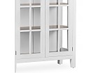 Vitrina blanca con puertas de cristal