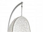 Silla nido con cojín blanco