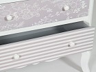Consola blanca 4 cajones con estampados púrpura