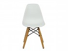 Silla Eames pequeña