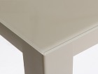 Mesa alargable grande de acero y cristal beige