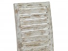 Silla blanca vintage de madera decapada Old