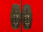 Armario rojo vintage oriental