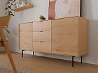 Aparador de madera con puertas y cajones 