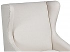 Sillón de lino y madera de pino