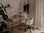 Escritorio de madera con cajón con puerta corredera