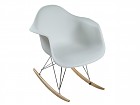 Mecedora Eames blanca