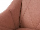 Butaca tapizada respaldo rombos y asiento acolchado