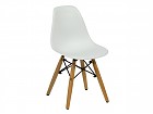 Silla Eames pequeña