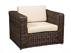 Sillón de ratán sintético marrón y beige